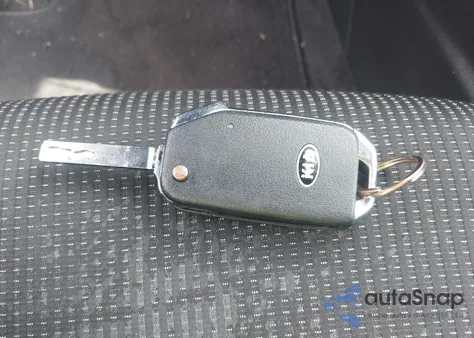 2021 Kia Forte Lxs из США, поврежденный, VIN 3KPF24AD8ME405694